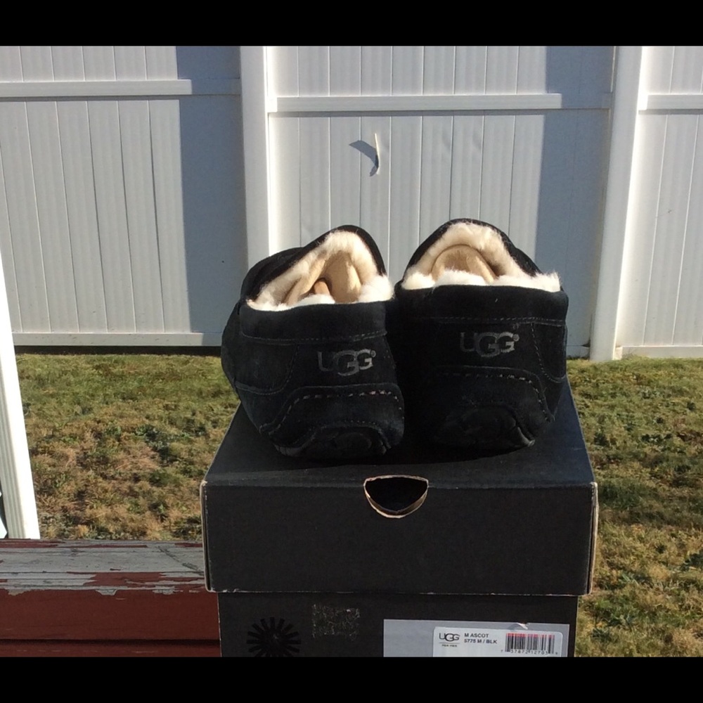 UGG ascot slippers - Picture 4 of 7